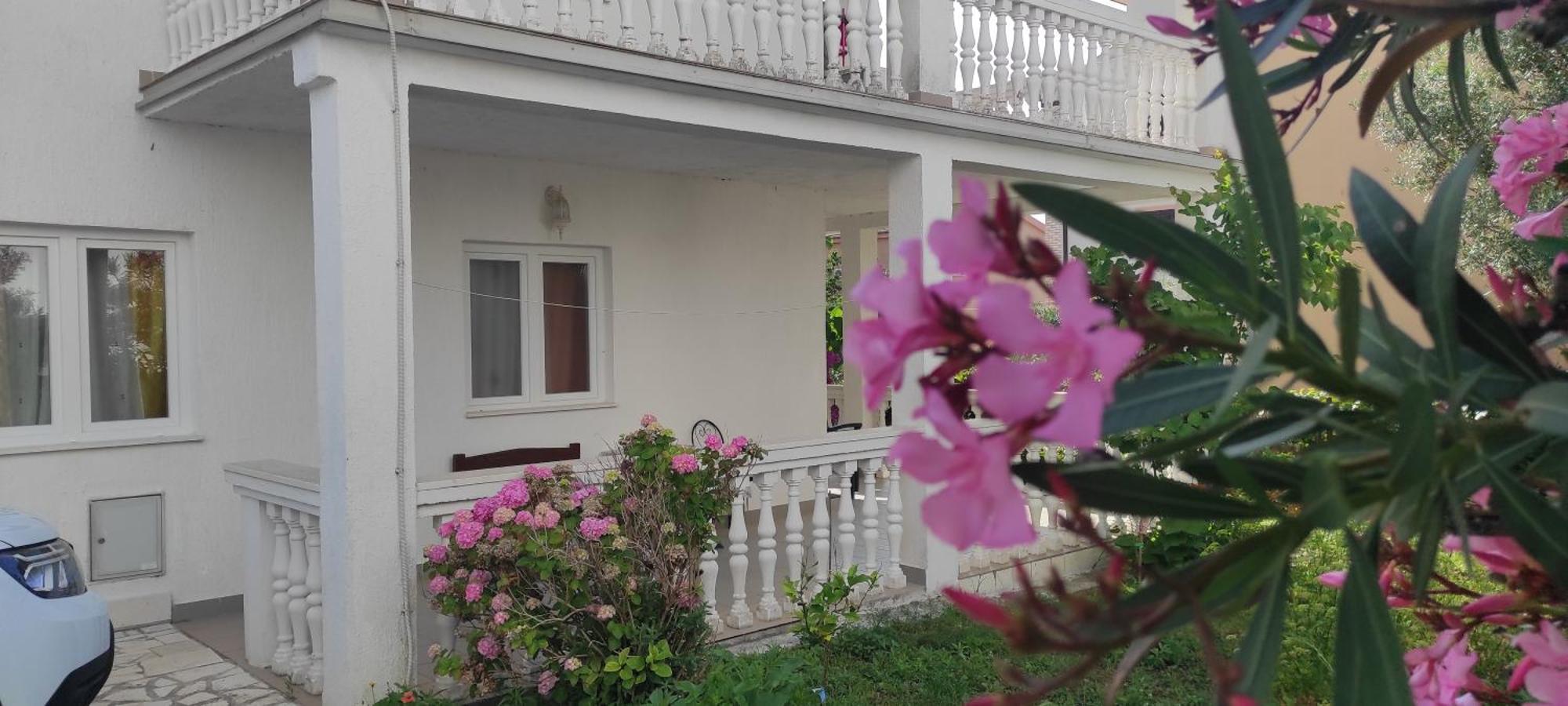 Villa Dusper Трогир Екстериор снимка